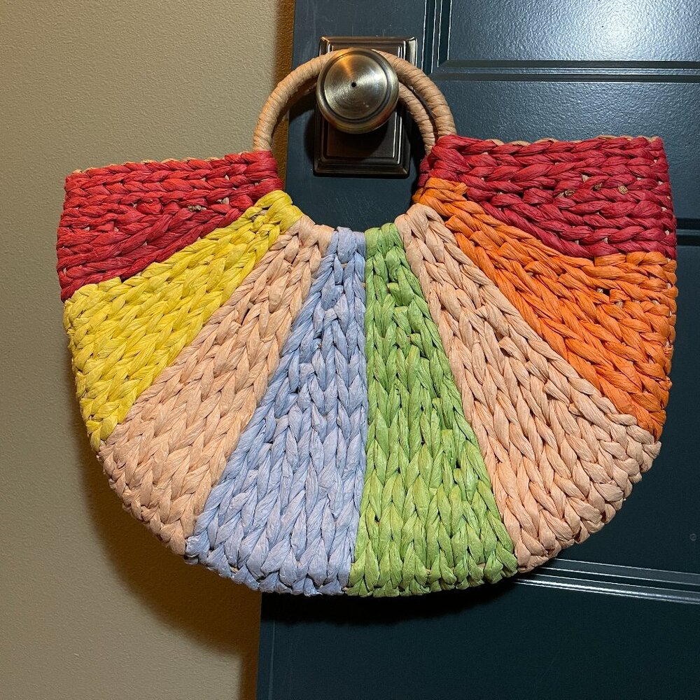 Rainbow drawstring straw bag